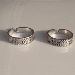 Jaali Charm Toe Ring A0012