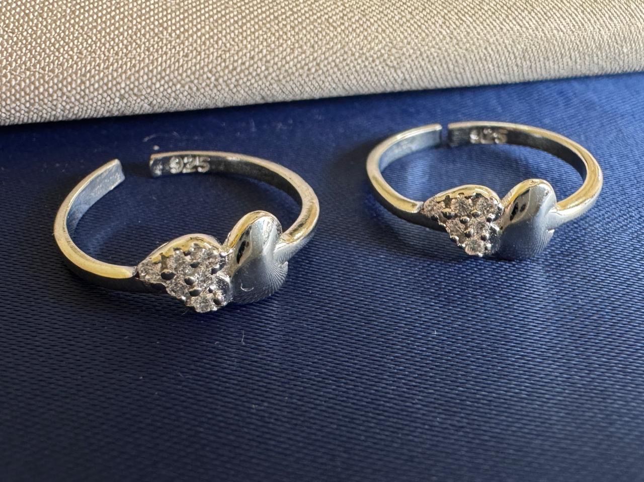Double Delight Toe Ring A0004