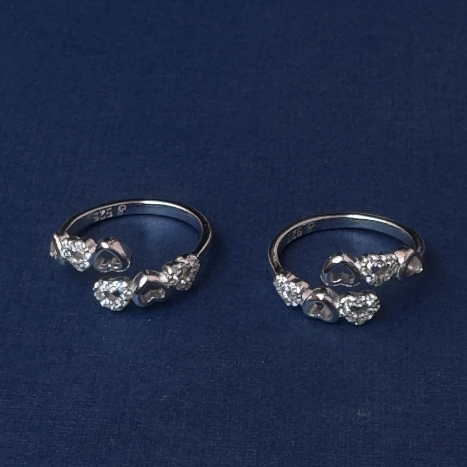 Twinkling Hearts Toe Ring A0049