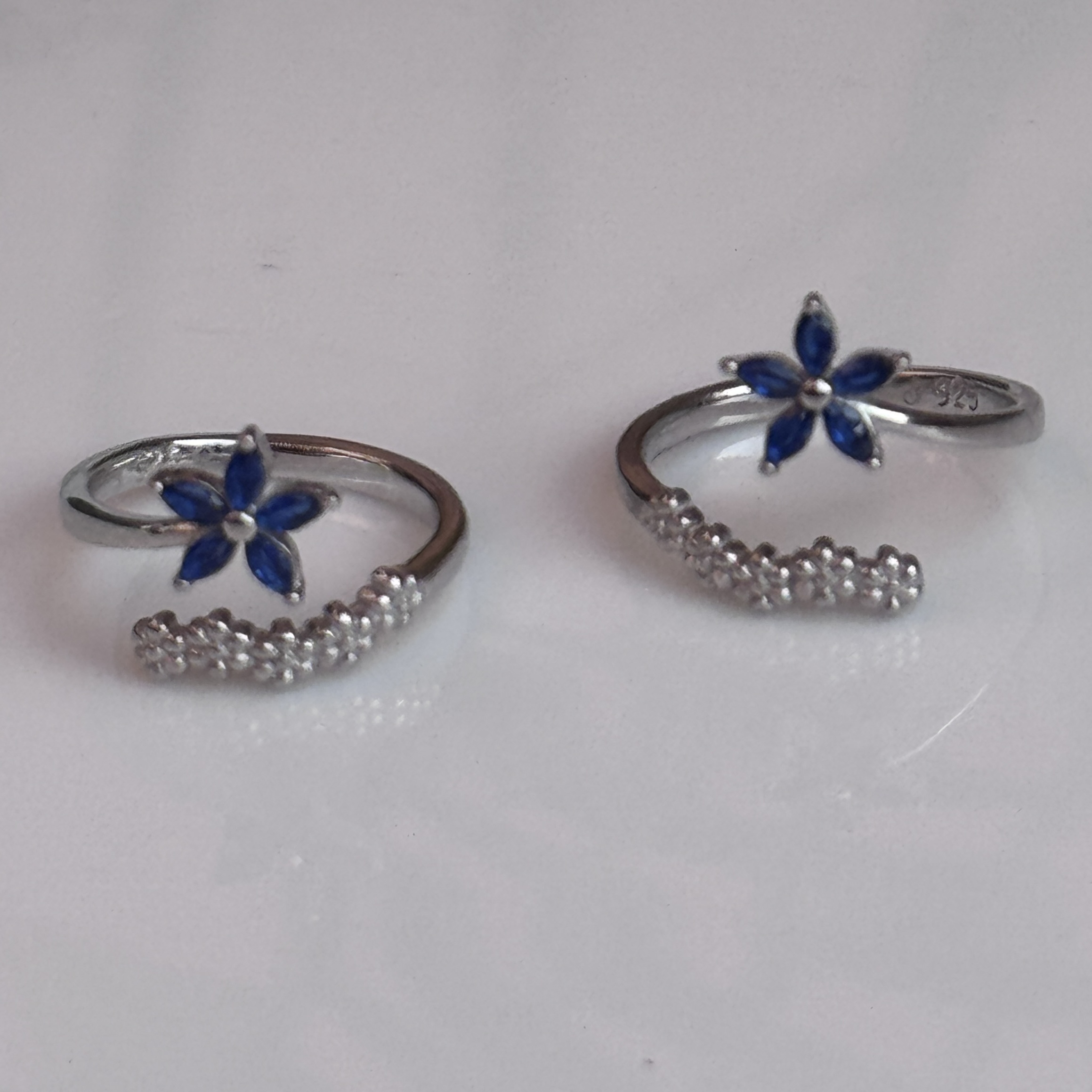 Sapphire Bloom Toe Ring A0050