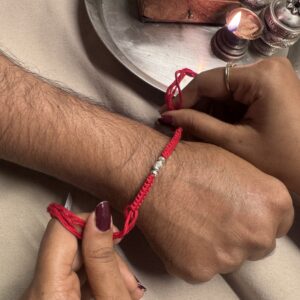 Rakhi A0137
