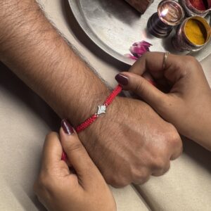 Rakhi A0152