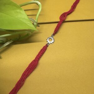 Rakhi A0185