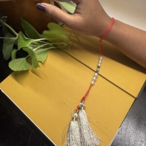 Rakhi A0189
